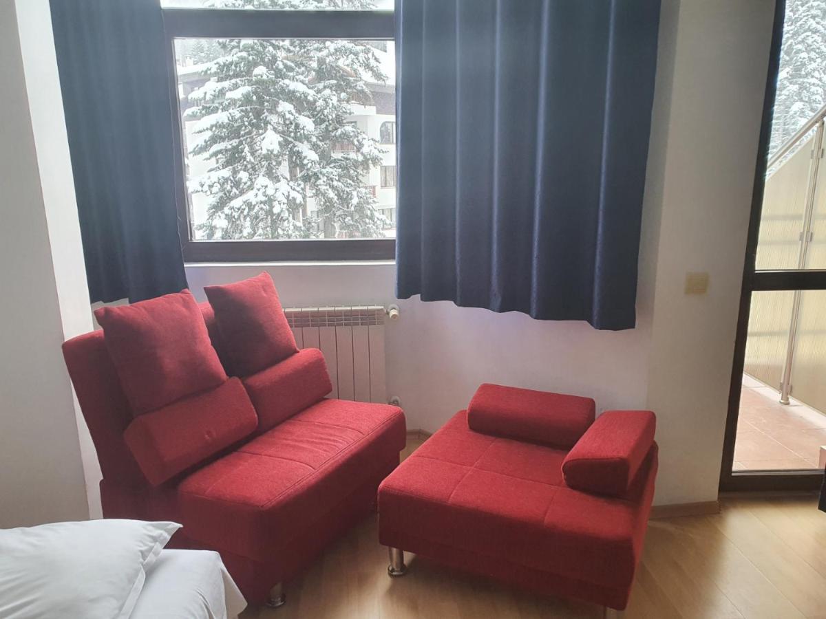 Flora Apartments Tmf بوروفتس المظهر الخارجي الصورة