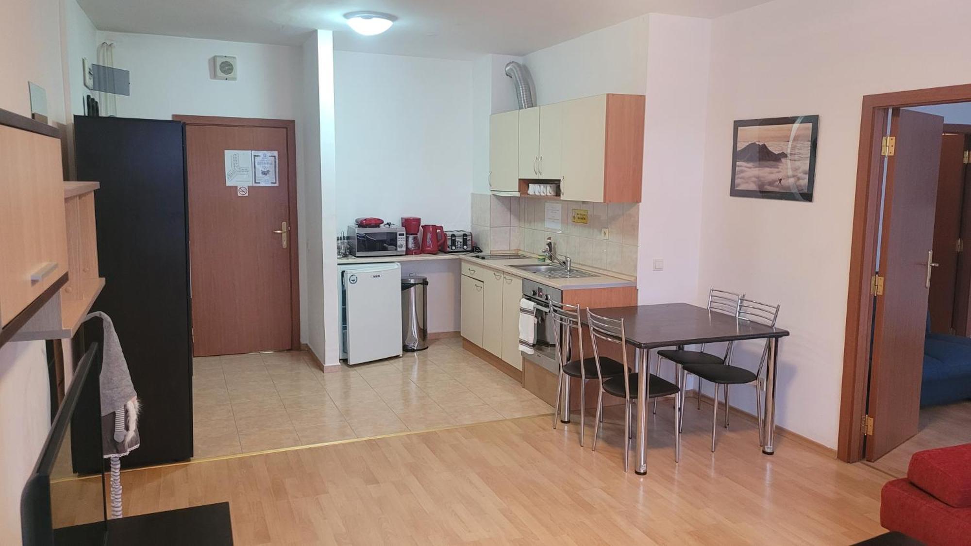 Flora Apartments Tmf بوروفتس المظهر الخارجي الصورة